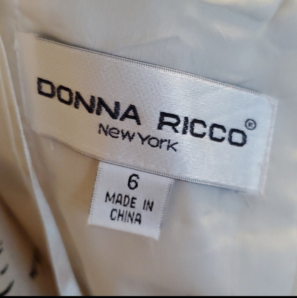 Gorgeous Donna Ricco Dress - Picture 14 of 14